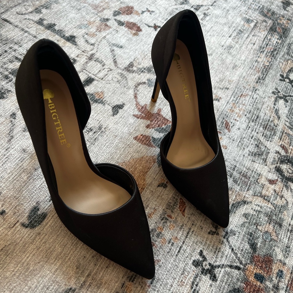 SHEIN Black Stiletto Heels